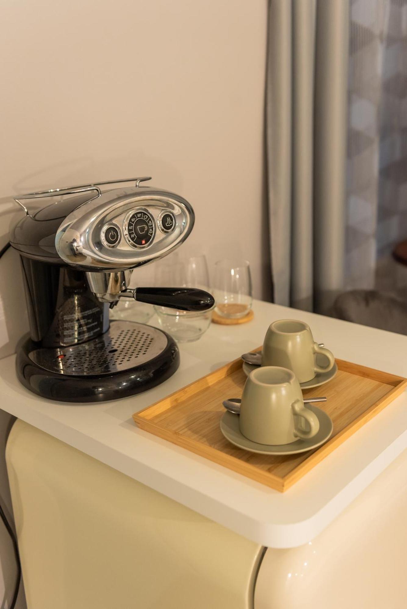 Sophia Boutique Suites ตรีเอสเต ภายนอก รูปภาพ