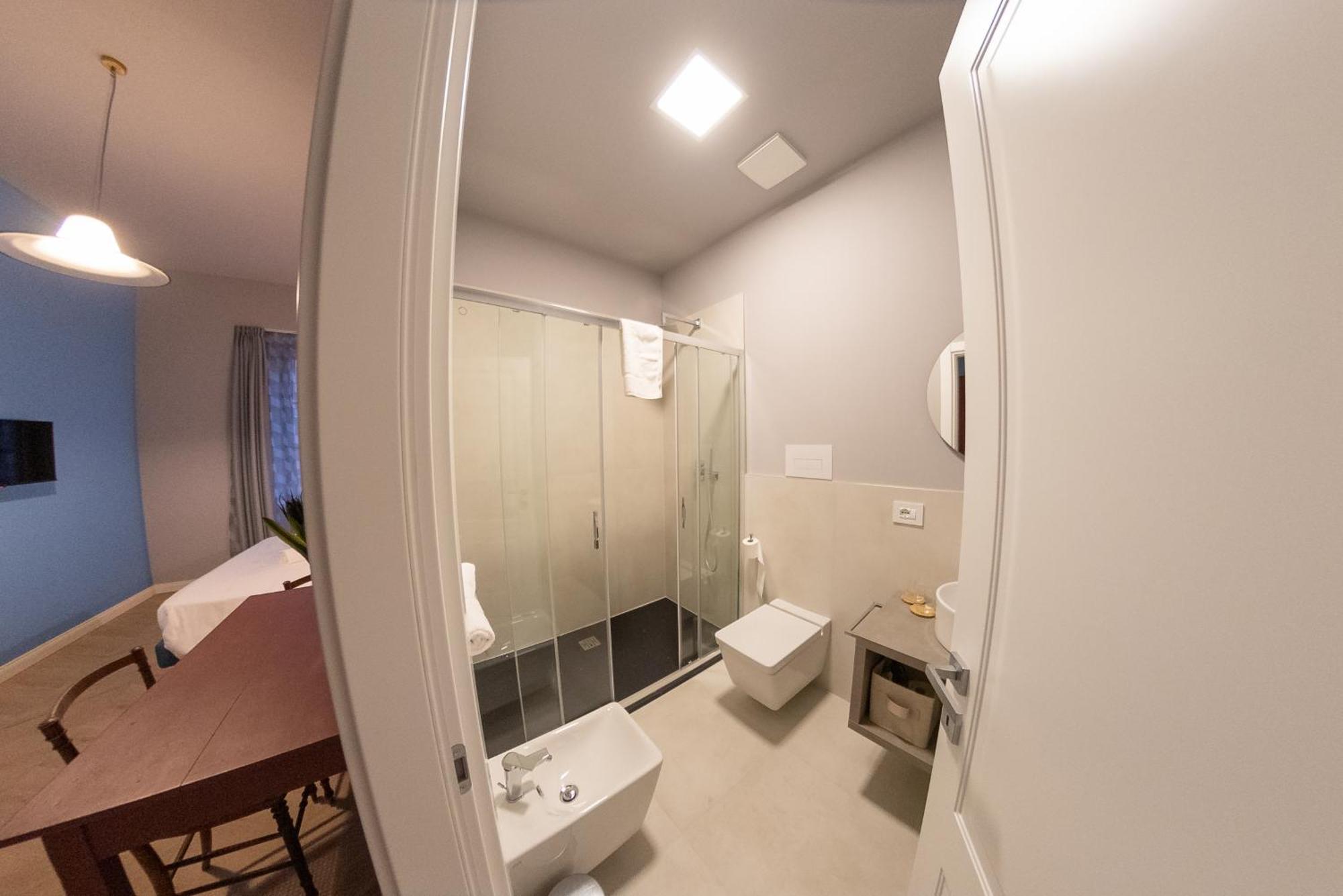 Sophia Boutique Suites ตรีเอสเต ภายนอก รูปภาพ